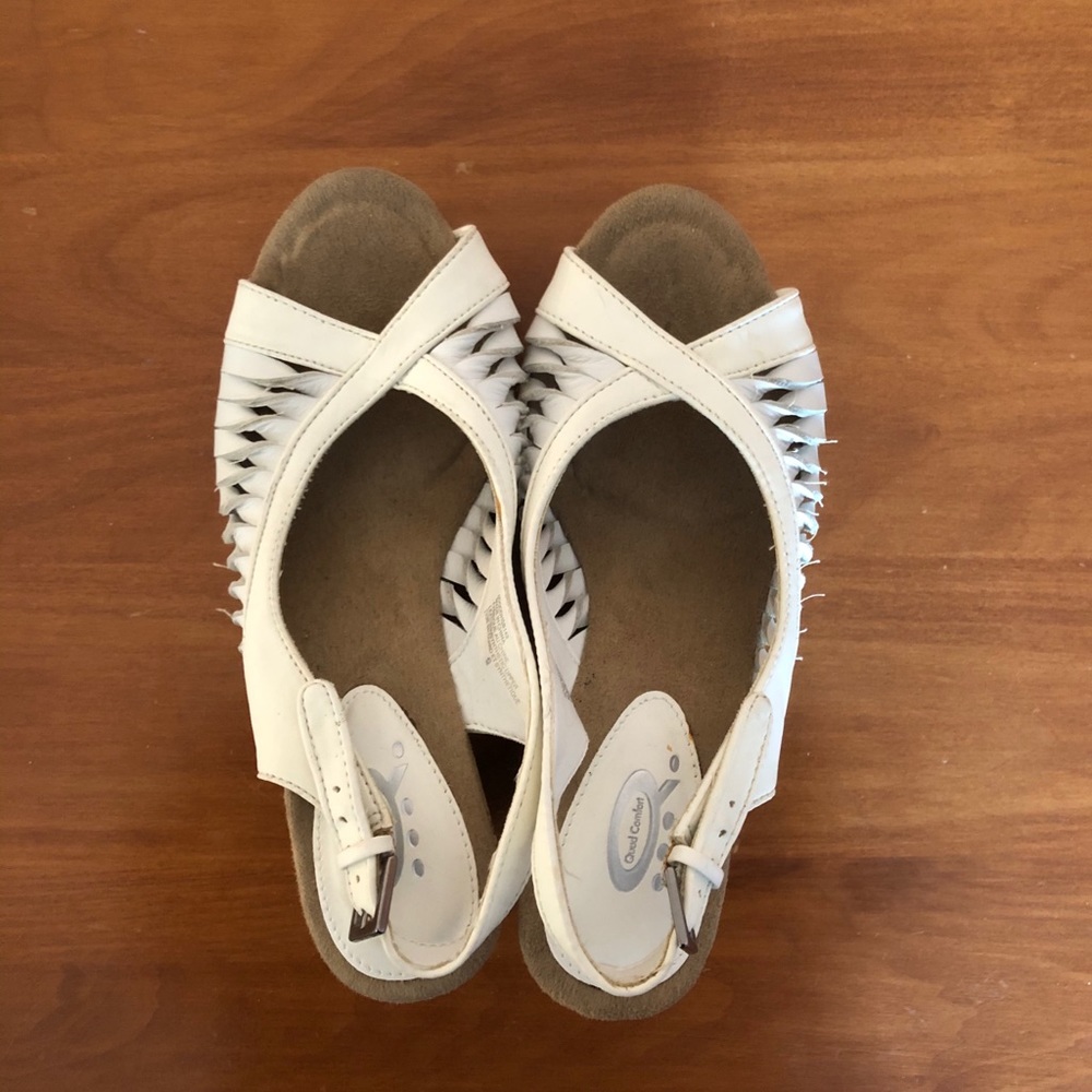 Wedge heels - Picture 2 of 3